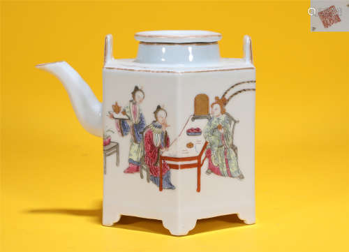 Daoguang pastel figure pot in Qing Dynasty