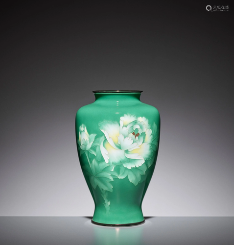 (ANDO (ATTR.): A CLOISONNE ENAMEL VASE