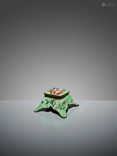 AN UNUSUAL GINBARI CLOISONNE ENAMEL INKWELL