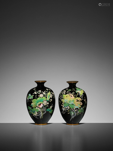 A PAIR OF SMALL CLOISONNE VASES