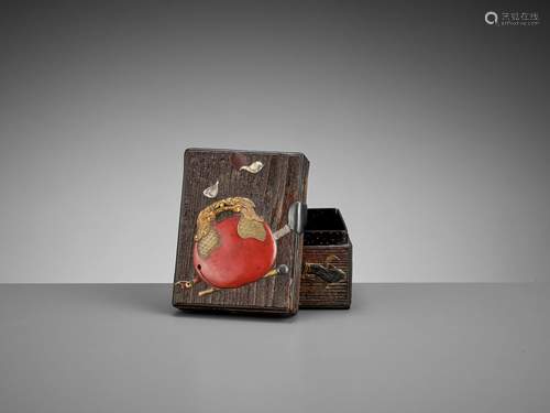 RITSUO: A SMALL CERAMIC AND LACQUER WOOD BOX