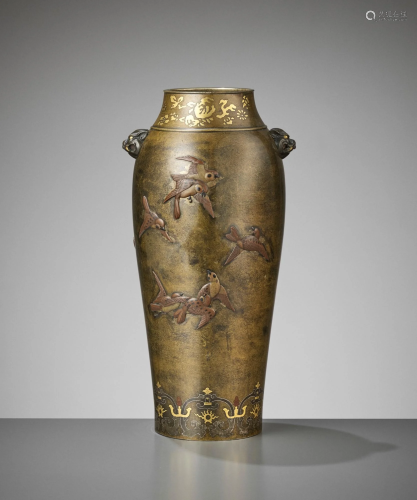 A KAKUHA STUDIO GILT-BRONZE VASE WITH SPARROWS