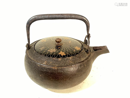 Japanese Iron Teapot with Lacquer Cover