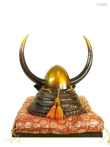 Japanese Bronze DÃ©cor of Samurai Helmet