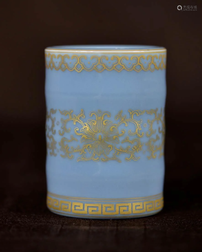 Chinese Blue Porcelain Brushpot with Gilt