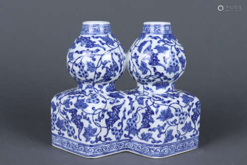Chinese Qing Dynasty Yongzheng Blue And White 