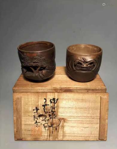 日本瓷器秋田烧  
达摩镂空夫妻杯