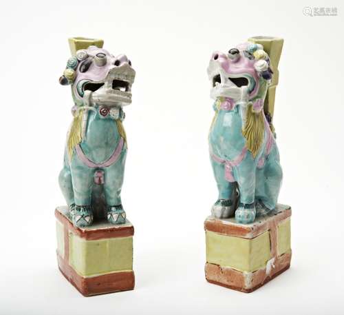 PAIR OF FAMILLE ROSE LIONS INCENSE HOLDERS QING DYNASTY, 19T...