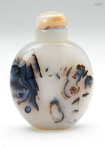 'SHADOW' AGATE SNUFF BOTTLE QING DYNASTY, 19TH CENTU...