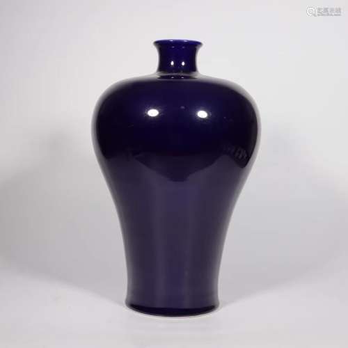 Blue Glazed Plum Vase of the Qing Qianlong Dynasty