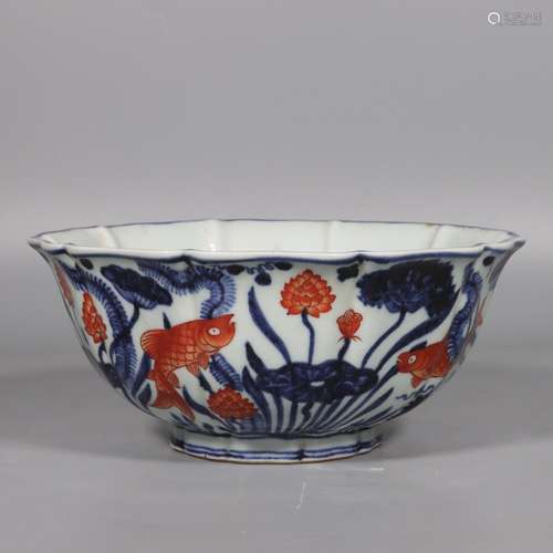 Blue-and-white Bowl with Red Snapper of the Ming Xuande Dyna...