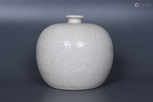 Ding Kiln Vase