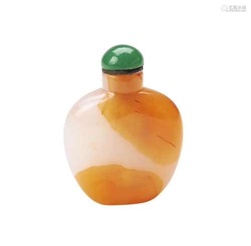 AGATE MINIATURE SNUFF BOTTLE  QING DYNASTY, 19TH CENTURY the...