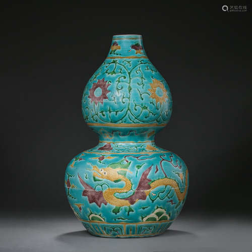 DRAGON PATTERNED GOURD BOTTLE, QING DYNASTY, CHINA