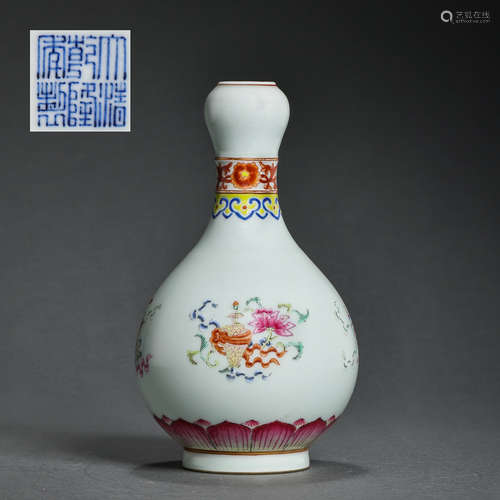 CHINESE FAMILLE ROSE GARLIC BOTTLE, QIANLONG PERIOD, QING DY...