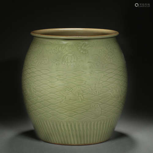 LARGE CELADON LONGQUAN WARE JAR, YUAN DYNASTY, CHINA