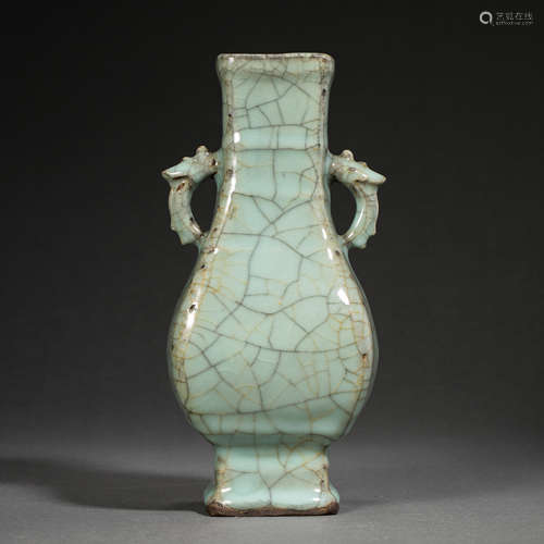 OFFICIAL WARE CELADON AMPHORA VASE, SONG DYNASTY, CHINA