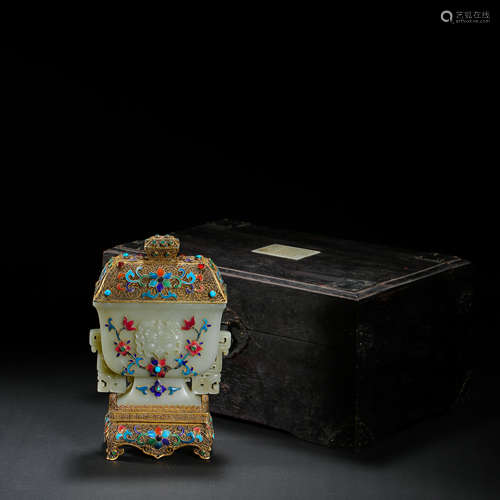 CHINESE JADE TRIPOD WITH SILVER FILIGREE INLAID GEMSTONES, Q...