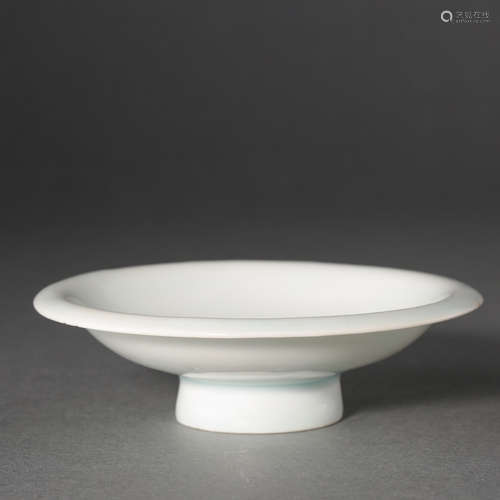 HUTIAN WARE CELADON SMALL DISH, SOUTHERN SONG DYNASTY, CHINA