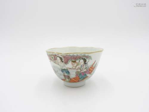 FAMILLE ROSE 'IMMORTALS' TEA BOWL TONGZHI SEAL MARK ...