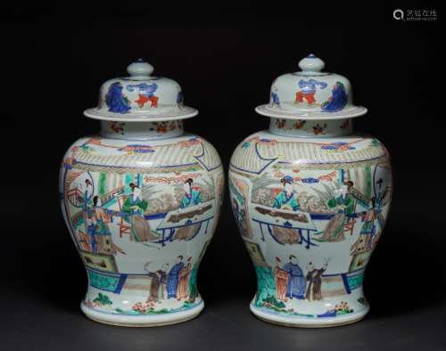 Large jar of colorful figures in Qing Dynasty