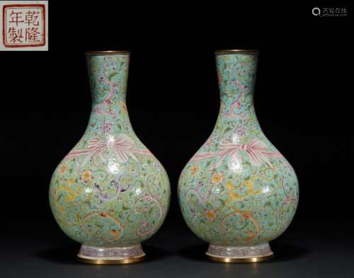 Enamel flower vase Qing Dynasty
