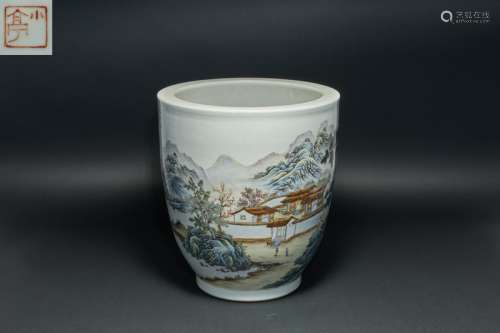 A large pot of famille rose landscape in the Qing Dynasty