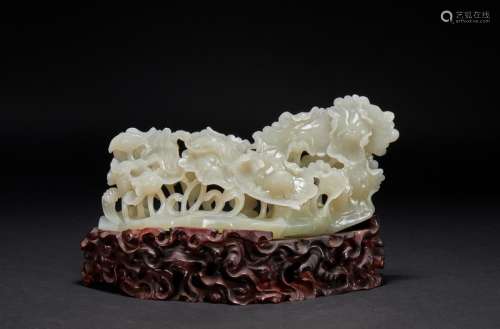 Hetian Jade Flower Shanzi Decoration Qing Dynasty