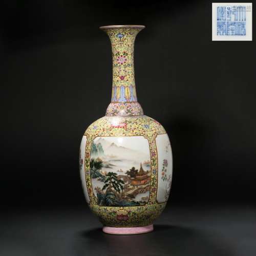 A large bottle of famille rose landscape in the Qing Dynasty