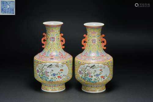 Famille rose flower amphora Qing dynasty