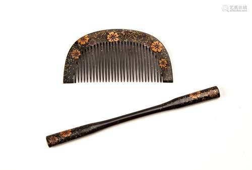 FINE JAPANESE GILT LACQUER COMB AND HAIR PIN SET MEIJI PERIO...