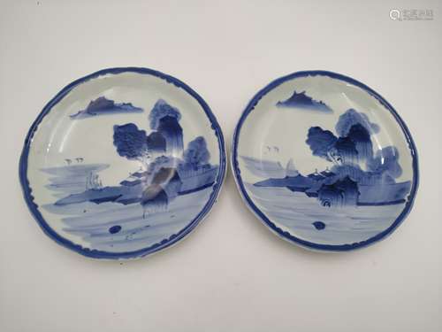 PAIR OF JAPANESE BLUE AND WHITE DISHES LATE EDO / MEIJI PERI...