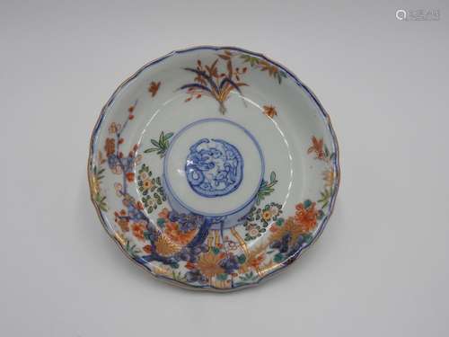 JAPANESE IMARI DISH  LATE EDO / MEIJI PERIOD centrally paint...