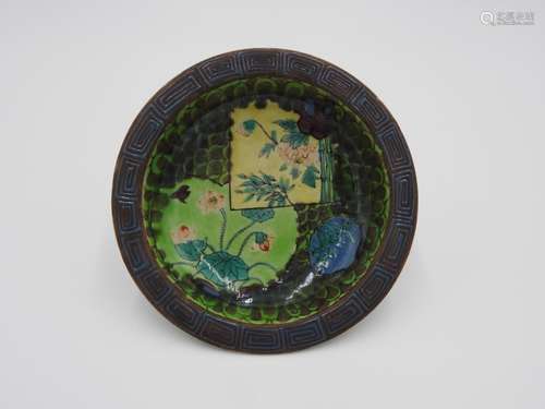 SMALL FAMILLE VERTE ENAMELLED DISH  QING DYNASTY, 19TH CENTU...