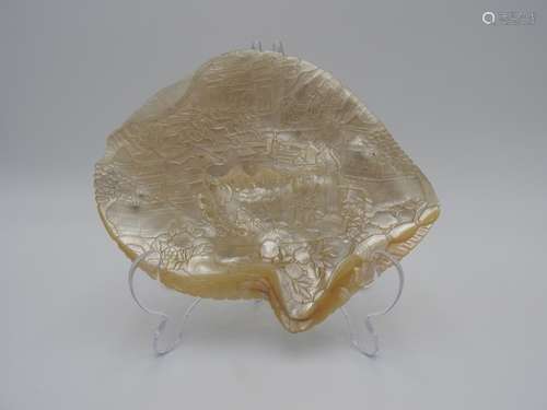 CANTON CARVED OYSTER SHELL QING DYNASTY, 19TH CENTURY carved...