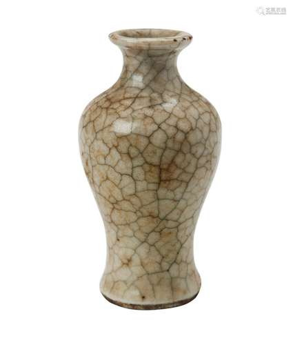 SMALL CRACKLE-GLAZE VASE  QING DYNASTY in the Geyao Southern...