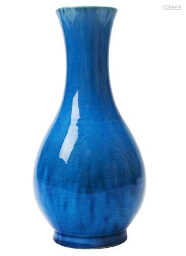 TURQUOISE-GLAZE BALUSTER VASE  QING DYNASTY, 19TH CENTURY in...