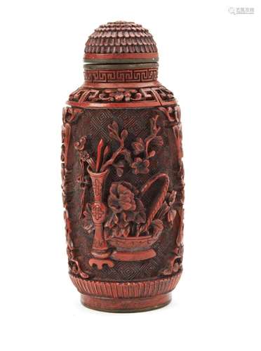 CINNABAR LACQUER AND GILT-METAL SNUFF BOTTLE LATE QING / REP...