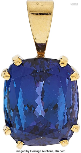 Tanzanite, Gold Pendant Stones: Cushion-shaped