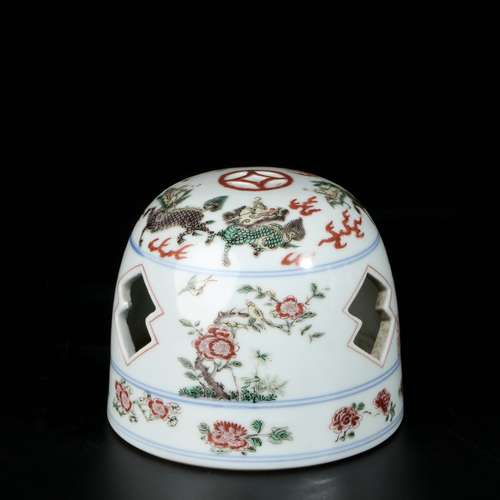 chinese wucai porcelain incense burner