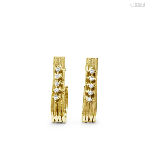 Womens Vintage 14K Gold and VVS Diamond Earrings