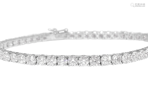 VVS 9.10 Carat Diamond Tennis Bracelet 14K White Gold