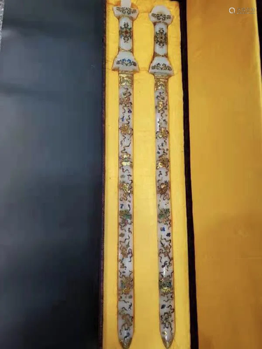 Rare a pair of Hetian Whigt jade swords in Ming and