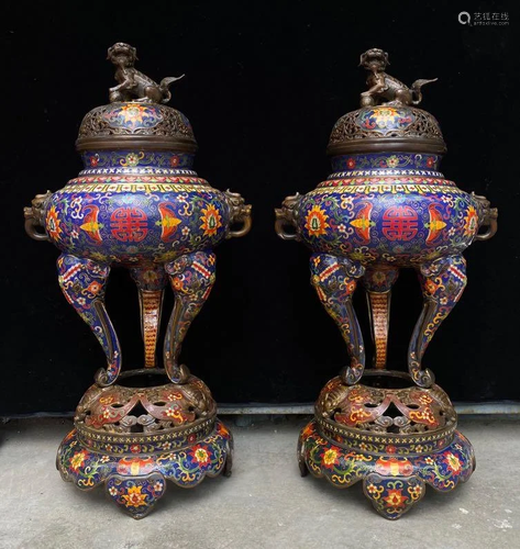 A pair of cloisonne copper tire cloisonnÃ© enamel lion