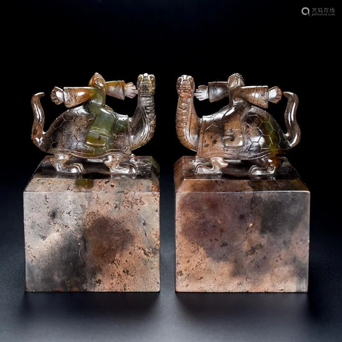 Hetian Jade A pair of dragon tortoise seals, oily jade,