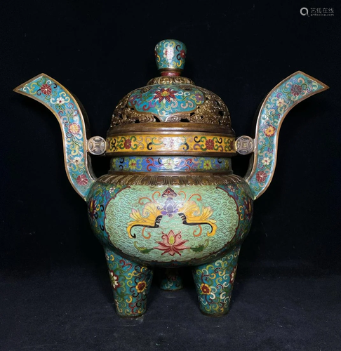 Cloisonne long ear stove, 42 cm high and 50 cm wide,