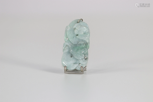 Jadeite pendant, Qing period China.