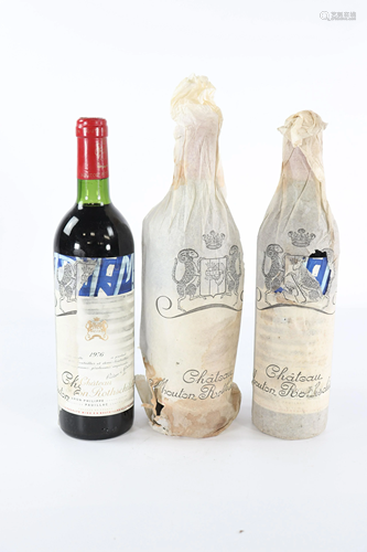 3 bottles of Chateau Mouton Rotschild 1976 - 1er grand