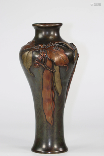 Japan sumptuous bronze vase with multiple patina plant