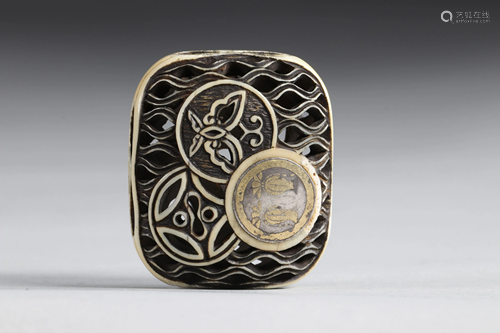 Netsuke Manju carved - a fine openwork decoration.